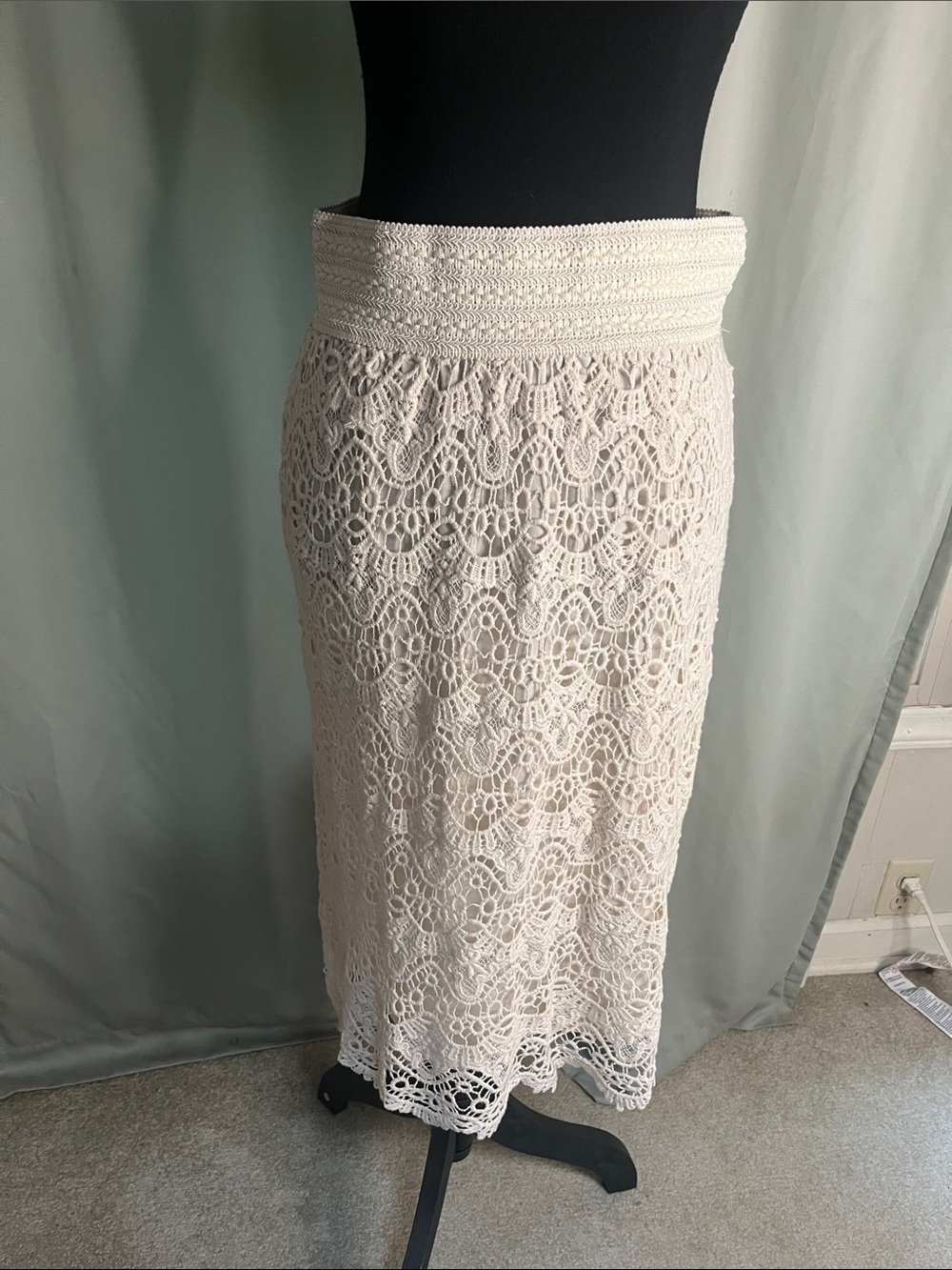 NWT Ultra Pink Lace Crochet Midi Skirt in Cream